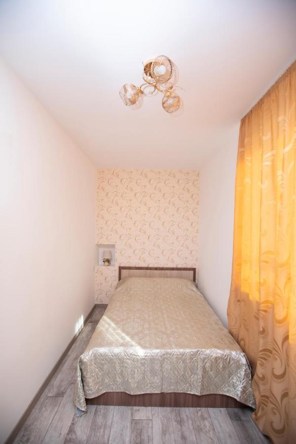 Modern Apartment In The Center With The View Of The Majestic Ararat Erivan Exterior foto